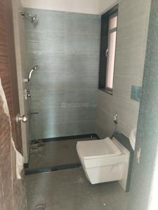 Bathroom Image of 831 Sq.ft 2 BHK Apartment / Flat for sale in Jiten Apartment, Andheri West Mumbai for Rs. 25500000