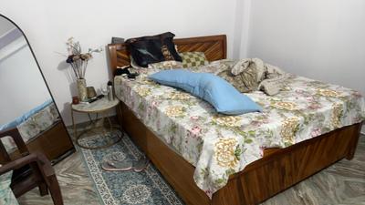Bedroom Image of 1200 Sq.ft 2 BHK Apartment / Flat for rent in Chhattarpur New Delhi for Rs. 16000