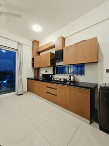 Kitchen Image of 700 Sq.ft 1 BHK Apartment / Flat for rent in Domlur Layout Bengaluru for Rs. 43000