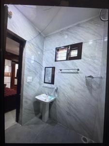 Bathroom Image of 1000 Sq.ft 2 BHK Builder Floor for rent in Gillco Valley, Sector 127 Mohali for Rs. 21000