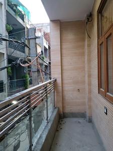 Bedroom One Image of 810 Sq.ft 3 BHK Apartment / Flat for sale in Hans Builders Floor, Dwarka Mor New Delhi for Rs. 6000001