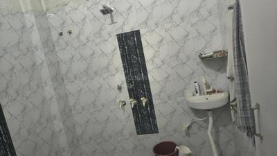 Bathroom Image of 1500 Sq.ft 2 BHK Independent House for rent in Juggaur Lucknow for Rs. 15000
