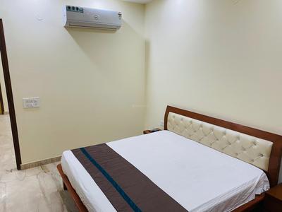 Bedroom Image of Urbanroomz Coliving PG  in Sector 45, Gurgaon