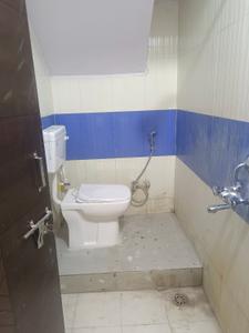 Bathroom Image of 2000 Sq.ft 2 BHK Independent House for rent in Nipania Indore for Rs. 21000