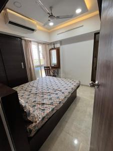 Bedroom Image of 585 Sq.ft 2 BHK Apartment / Flat for rent in Lodha Amara, Kolshet Thane for Rs. 40000