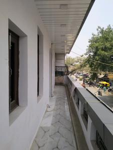 Living Room Image of 601 Sq.ft 1 BHK Builder Floor for rent in Geeta Colony New Delhi for Rs. 10000