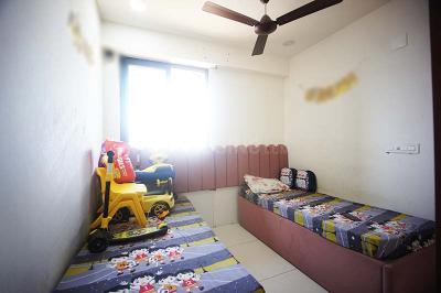Bedroom Image of 1500 Sq.ft 3 BHK Apartment / Flat for sale in South Bopal Ahmedabad for Rs. 8500000
