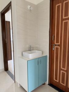 Bathroom Image of 1350 Sq.ft 2 BHK Builder Floor for rent in Sizzle Meadows, Kadugodi Industrial Area Bengaluru for Rs. 30000