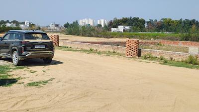 Image of 2000 Sq.ft Residential Plot / Land for sale in Kisan Path, Lucknow for Rs. 4400000