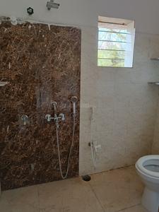 Bathroom Image of 780 Sq.ft 2 BHK Builder Floor for sale in Picnic Garden Kolkata for Rs. 3050000