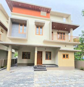 Image of 1600 Sq.ft 3 BHK Independent House for sale in Pukkattupady, Kochi for Rs. 6700000