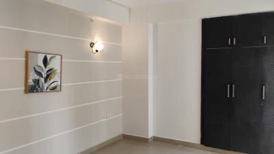 Bedroom Image of 1250 Sq.ft 2 BHK Apartment / Flat for rent in Ajnara Gen X, Crossings Republik Ghaziabad for Rs. 24000