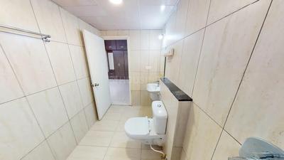 Bathroom Image of 1655 Sq.ft 3 BHK Apartment / Flat for sale in Prestige Lakeside Habitat, Gunjur Village Bengaluru for Rs. 24000000