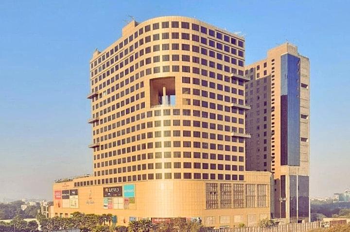 Bhutani City Center 32 Main Image 1