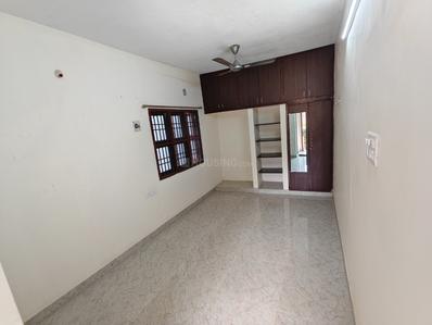 Bedroom Image of 1300 Sq.ft 3 BHK Independent House for rent in Valasaravakkam Chennai for Rs. 35000