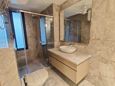 Image of 1620 Sq.ft 3 BHK Builder Floor for sale in Anand Vihar, New Delhi for Rs. 40000000