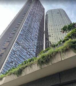 Balcony Image of 1600 Sq.ft 3 BHK Apartment / Flat for sale in Lodha Trump Tower, Lower Parel Mumbai for Rs. 120000000