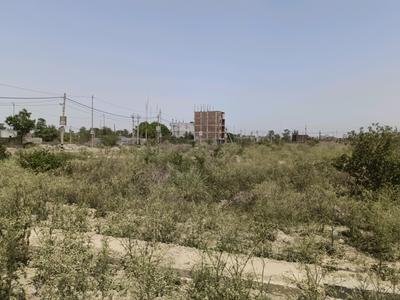 Image of 32 Sq.ft Residential Plot / Land for sale in Rohini Sector 28, New Delhi for Rs. 6000000