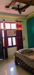 Bedroom Image of 900 Sq.ft 3 BHK Apartment / Flat for sale in Shiv Ganga Apartments, Shastri Nagar Ghaziabad for Rs. 4300000