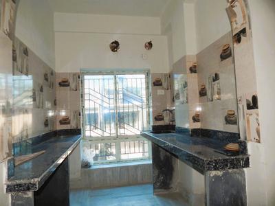 Kitchen Image of 910 Sq.ft 2 BHK Apartment / Flat for sale in Dum Dum Cantonment Kolkata for Rs. 3913000