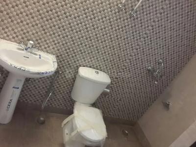 Bathroom Image of 1100 Sq.ft 3 BHK Apartment / Flat for sale in Aditya World City Residential Plots, Bamheta Village Ghaziabad for Rs. 8200000