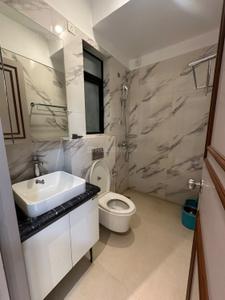 Bathroom Image of 671 Sq.ft 2 BHK Apartment / Flat for sale in Risland The Icon, Thane West Thane for Rs. 16000000