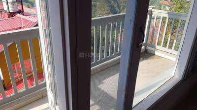 Balcony Image of 700 Sq.ft 2 BHK Apartment / Flat for rent in Kasumpti Shimla for Rs. 12000