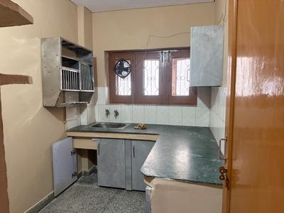 Kitchen Image of 600 Sq.ft 1 BHK Builder Floor for rent in Rajpur Road Dehradun for Rs. 13000