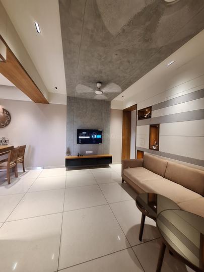 NG PROPERTY Main Image 1