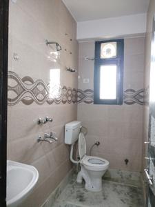 Common Bathroom Image of 800 Sq.ft 2 BHK Builder Floor for rent in Sector 19 Dwarka New Delhi for Rs. 22000