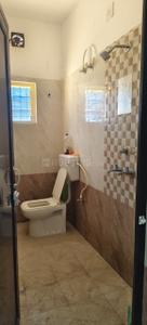 Bathroom Image of 420 Sq.ft 1 BHK Independent House for rent in Phulnakhara Cuttack for Rs. 5800