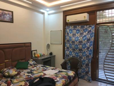 Bedroom Image of 2550 Sq.ft 4 BHK Apartment / Flat for sale in Rajendra Nagar Ghaziabad for Rs. 19500000