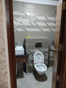 Bathroom Image of 2800 Sq.ft 6 BHK Independent House for sale in Lohgarh Zirakpur for Rs. 14500000