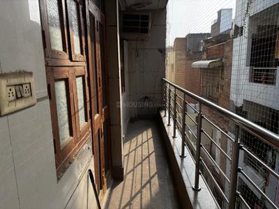 Balcony Image of 900 Sq.ft 3 BHK Builder Floor for sale in Tri Nagar New Delhi for Rs. 7300000