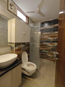 Bathroom Image of 2200 Sq.ft 3.5 BHK Builder Floor for rent in Unitech Nirvana Country, Sector 50 Gurgaon for Rs. 90000