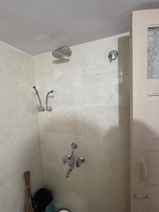 Bathroom Image of 800 Sq.ft 3 BHK Apartment / Flat for rent in Thane West Thane for Rs. 45000