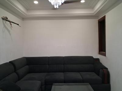 Living Room Image of 1450 Sq.ft 4 BHK Apartment / Flat for sale in JMD Siddhi Vinayak, Sector 73 Noida for Rs. 8250000