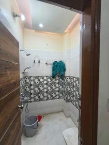 Bathroom Image of 1650 Sq.ft 2 BHK Independent House for rent in Sushant Golf City Lucknow for Rs. 30000