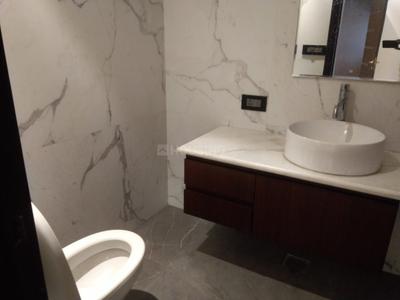 Bathroom Image of 4500 Sq.ft 4 BHK Builder Floor for rent in Panchsheel Park New Delhi for Rs. 275000