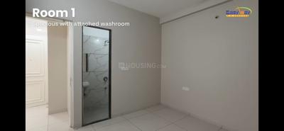 Bedroom Image of 900 Sq.ft 2 BHK Builder Floor for rent in Nipania Indore for Rs. 18000