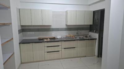 Kitchen Image of 1750 Sq.ft 3 BHK Apartment / Flat for rent in Vishwanath Maher Select, Shela Ahmedabad for Rs. 30000