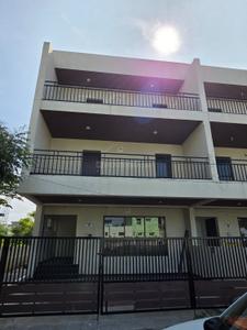 Image of 1900 Sq.ft 4 BHK Independent House for rent in Neelankarai, Chennai for Rs. 115000