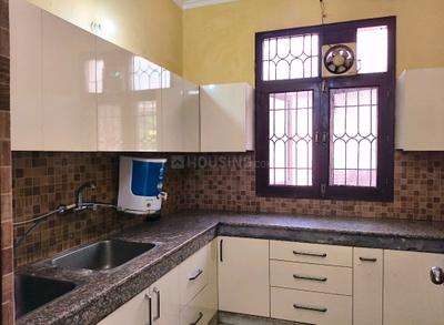 Kitchen Image of 1500 Sq.ft 2 BHK Builder Floor for rent in SDR SDR Floors - 21, DLF Phase 1 Gurgaon for Rs. 43000