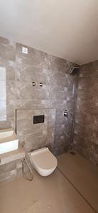 Bathroom Image of 2095 Sq.ft 3.5 BHK Apartment / Flat for sale in Shivalik Sharda Harmony, University Area Ahmedabad for Rs. 17500000