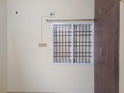 Bedroom Image of 870 Sq.ft 2 BHK Apartment / Flat for rent in Mugalivakkam Chennai for Rs. 25000