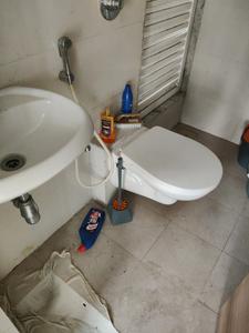 Common Bathroom Image of 550 Sq.ft 1 BHK Apartment / Flat for sale in Rustomjee Bella Wing C And D, Bhandup West Mumbai for Rs. 11000000