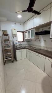 Kitchen Image of 650 Sq.ft 1 BHK Apartment / Flat for rent in Byculla Mumbai for Rs. 70000