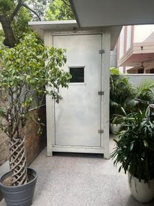 Balcony Image of 1500 Sq.ft 1 RK Builder Floor for rent in Defence Colony New Delhi for Rs. 72000