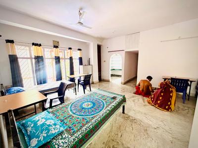 Bedroom Image of Alpine boys Pg in Lachit Nagar, Guwahati