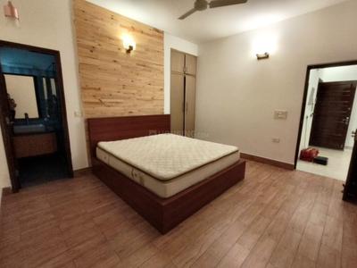 Bedroom Image of 3249 Sq.ft 3 BHK Builder Floor for rent in Safdarjung Development Area New Delhi for Rs. 170000